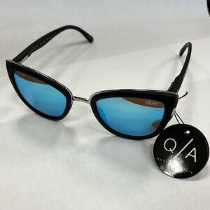 Quay Australia NWT mirrored women’s sunglasses.